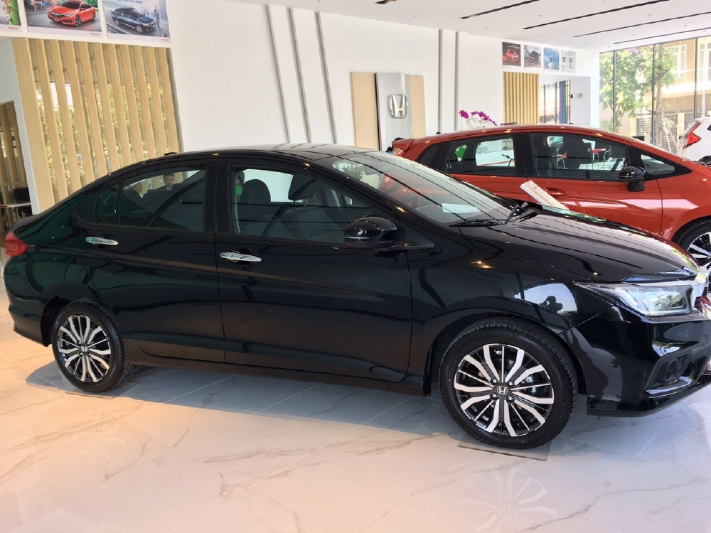 Honda City 2020 giảm gia tiền mặt, tặng kèm phụ kiện theo xe