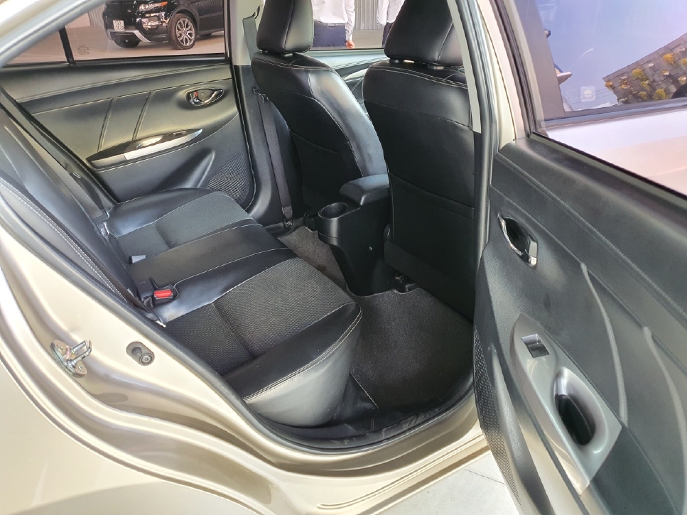 Bán xe Vios G sx 2015 màu nâu chạy 53.000 km, giá 510 tr còn giảm