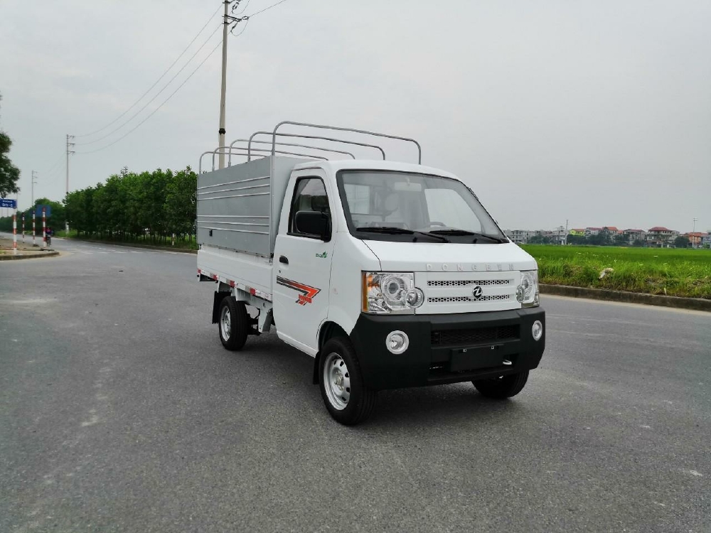 xe dongben Db1021 810kg , KM phí trước bạ