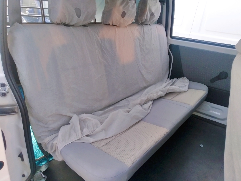xe dongben x30 5 chỗ tải 500kg thùng 1m4 tại Bình Dương