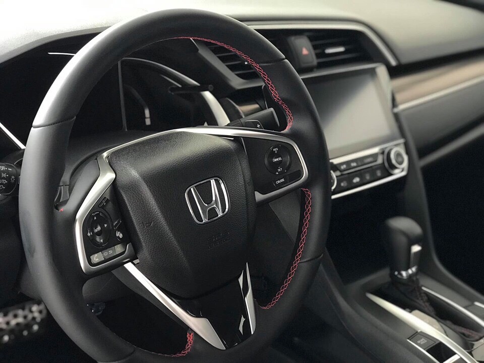 Honda CRV 2020 giảm giá tiền mặt, tặng kèm phụ kiện theo xe