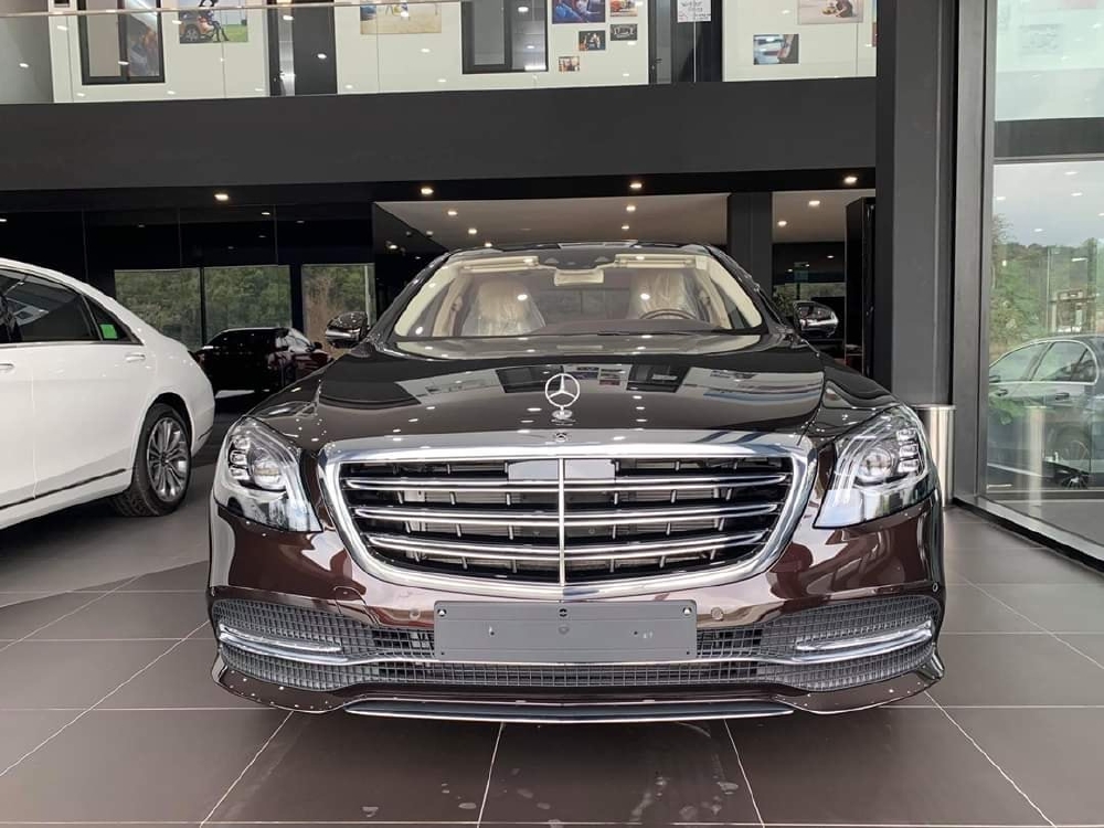 Bán Mercedes S450 2020 màu Ruby chính chủ siêu lướt - Tiết kiệm hơn mua xe mới 800tr