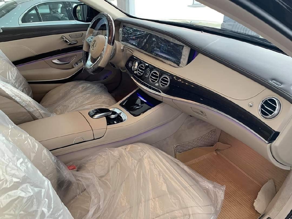 Bán Mercedes S450 2020 màu Ruby chính chủ siêu lướt - Tiết kiệm hơn mua xe mới 800tr