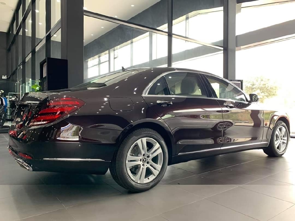Bán Mercedes S450 2020 màu Ruby chính chủ siêu lướt - Tiết kiệm hơn mua xe mới 800tr