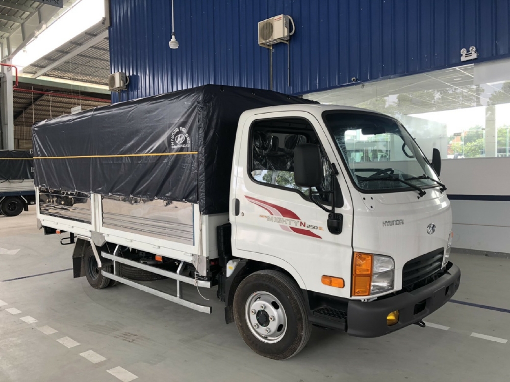 bán xe tải N250sl 2.4 tấn thùng 4.4m
