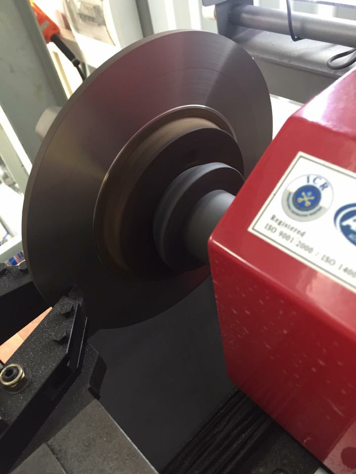 Máy tiện đĩa phanh – trống phanh,hàng chính hãng,có sẵn,giá rẻ.