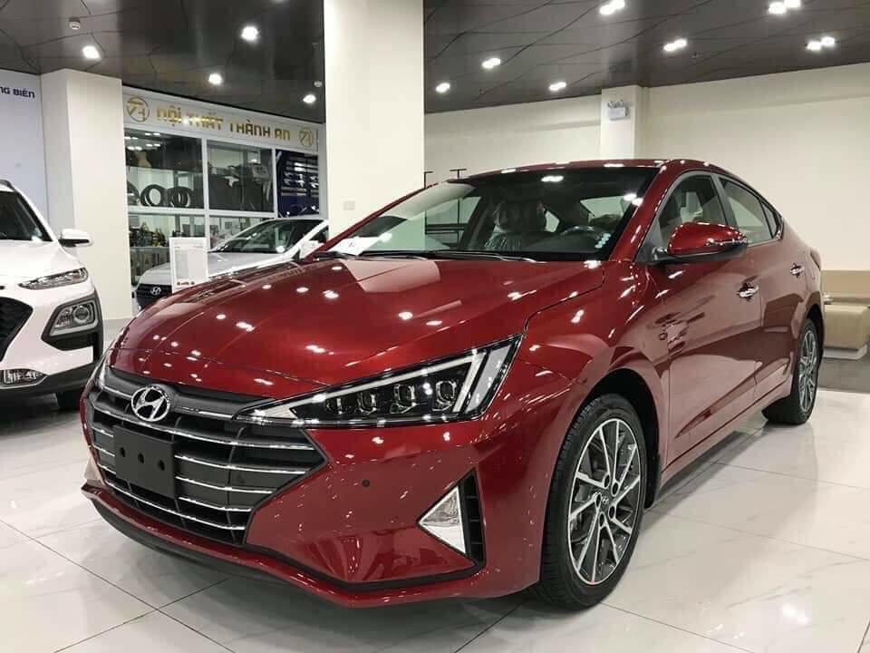 đại lý hyundai tiền giang bán tất cả các dòng xe hyundai 4 7 16 chổ