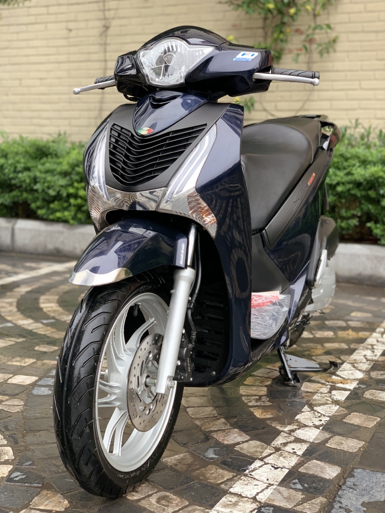 Cần bán SH Việt 125 khoá Smartkey 2016 chạy chuẩn 8000km