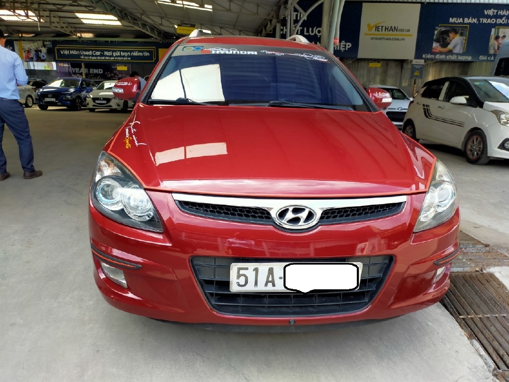 Hyundai I30 CW 1.6AT 2010 màu đỏ biển SG xe siêu đẹp