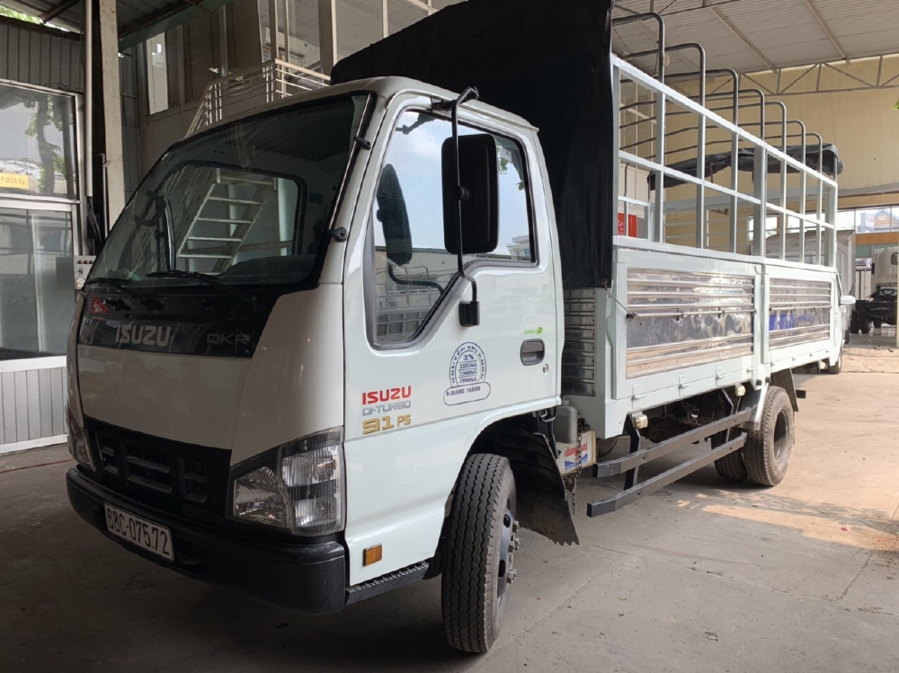 isuzu Qkr 2017 mui bạt đã qua sử dụng