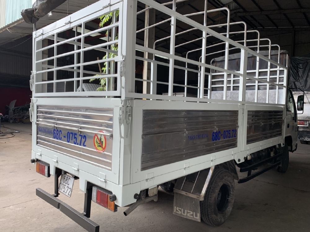 isuzu Qkr 2017 mui bạt đã qua sử dụng