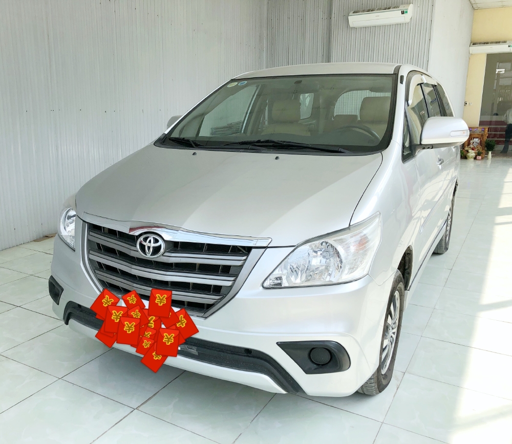 CHO THUÊ XE 7 CHỖ INNOVA ĐỜI 2015, SỐ SÀN. GIÁ HỢP LÍ !