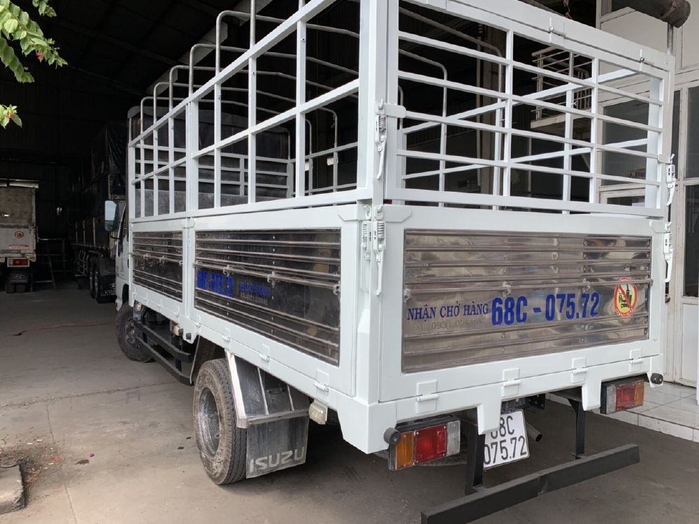 isuzu Qkr 2017 mui bạt đã qua sử dụng