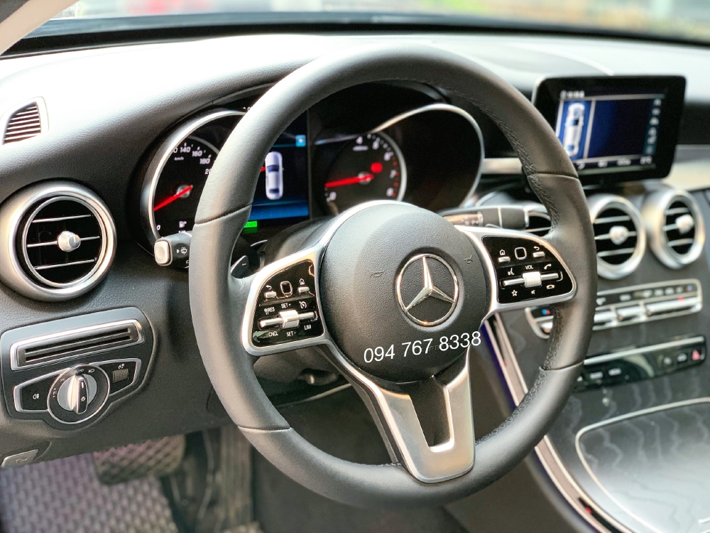 Bán Mercedes C200 2020 màu xanh siêu lướt giá tốt