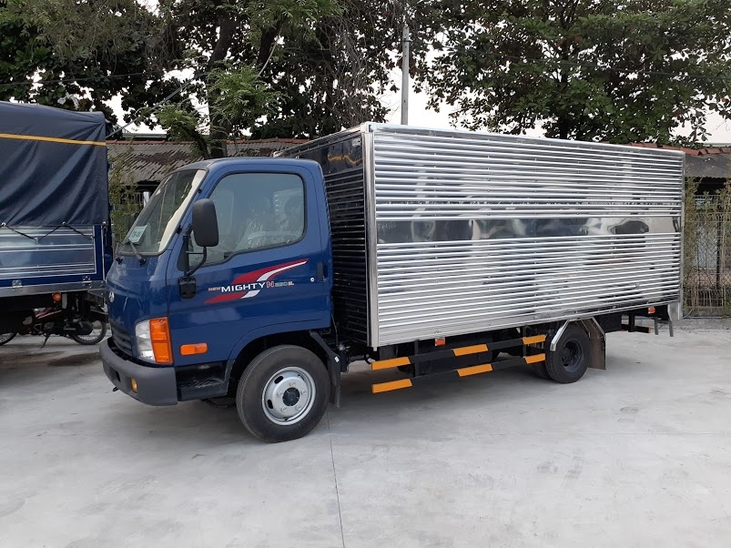 Xe tải Hyundai N250SL. tải 2,4 tấn, thùng dài 4m3
