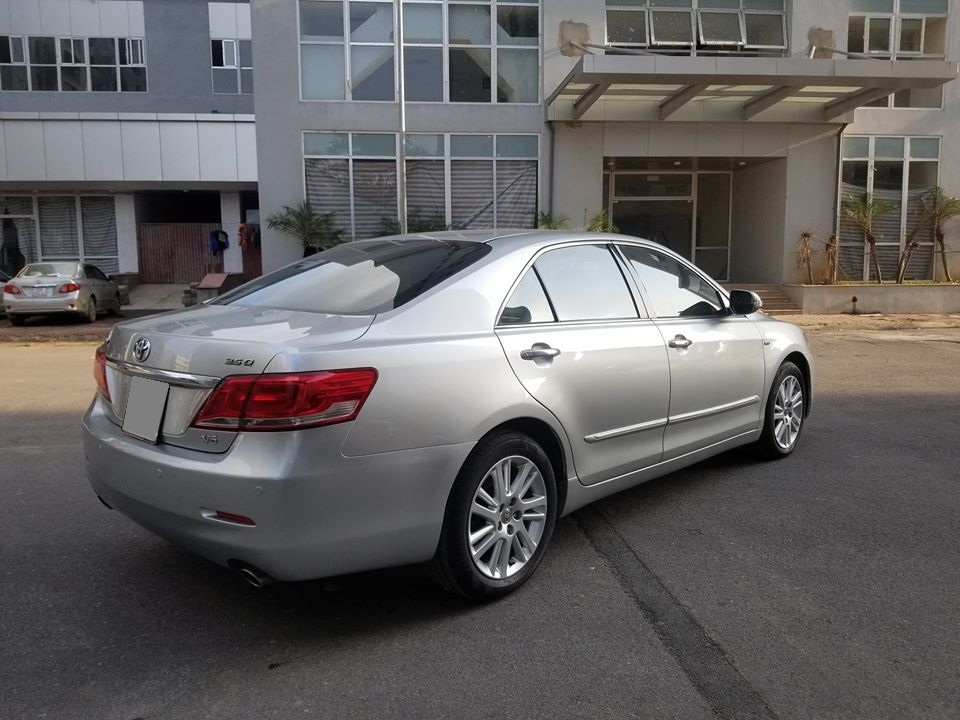 Bán Toyota Camry 3.5Q màu Bạc tự động 2009 rất mới