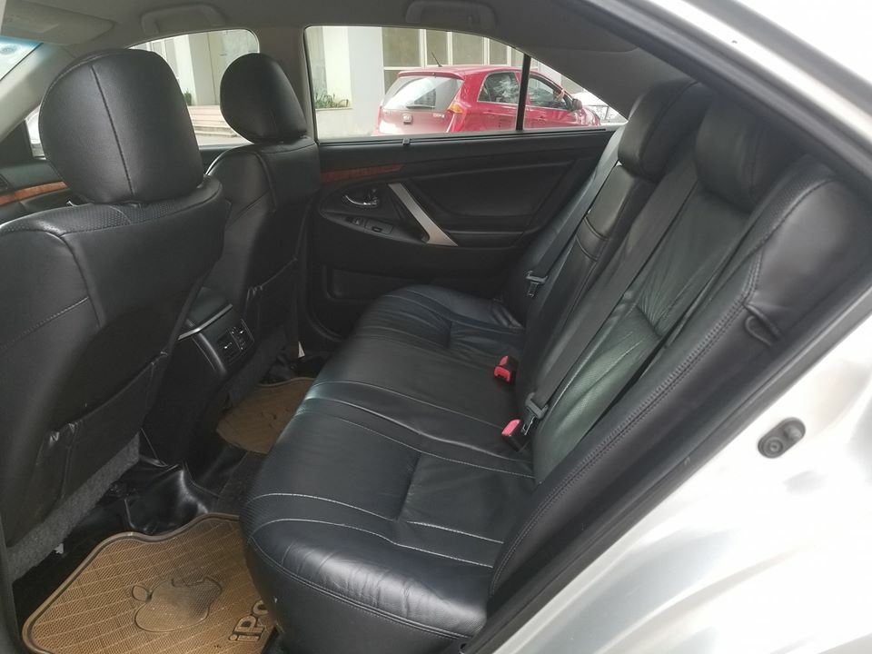 Bán Toyota Camry 3.5Q màu Bạc tự động 2009 rất mới