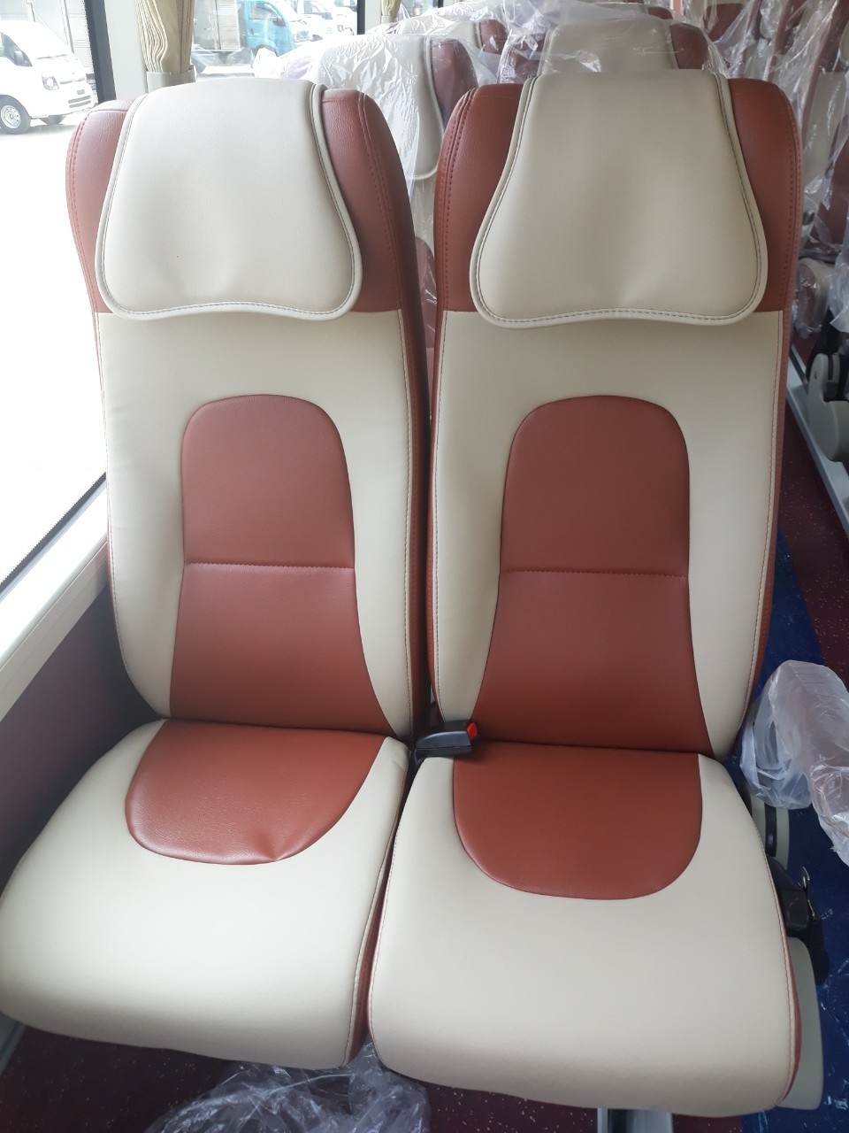 Bán xe khách Thaco 29 chỗ đời mới 2020, giá cạnh tranh.
