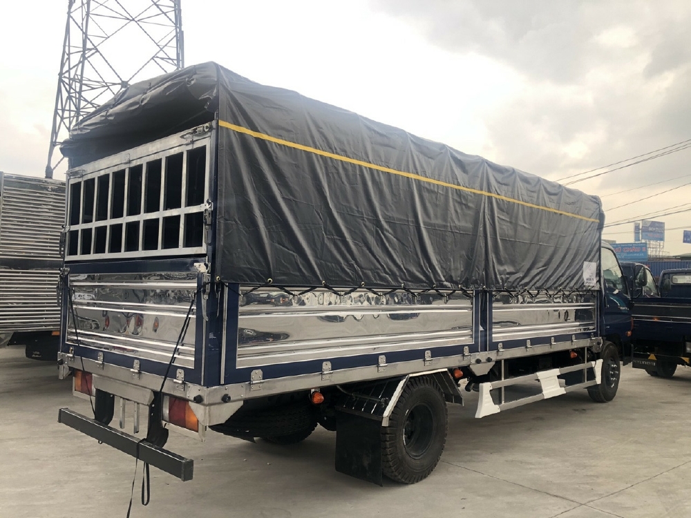 Giá Xe tải Hyundai New mighty 110SL. Tải trọng 7 tấn. Thùng dài 5m7, hổ trợ trả góp 70 - 90%