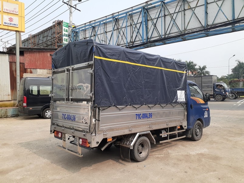 Xe tải Hyundai H150. Tải 1,45 tấn. trả trước 120 triệu có xe