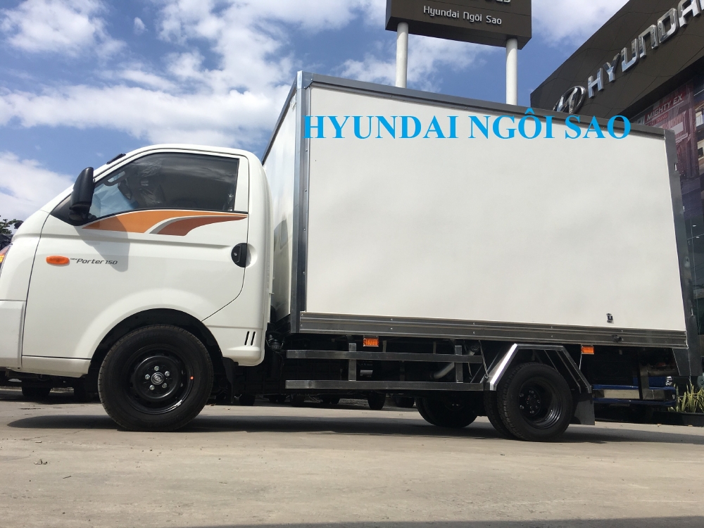HYUNDAI PORTER thùng composite ngôi sao-giao ngay giá tốt
