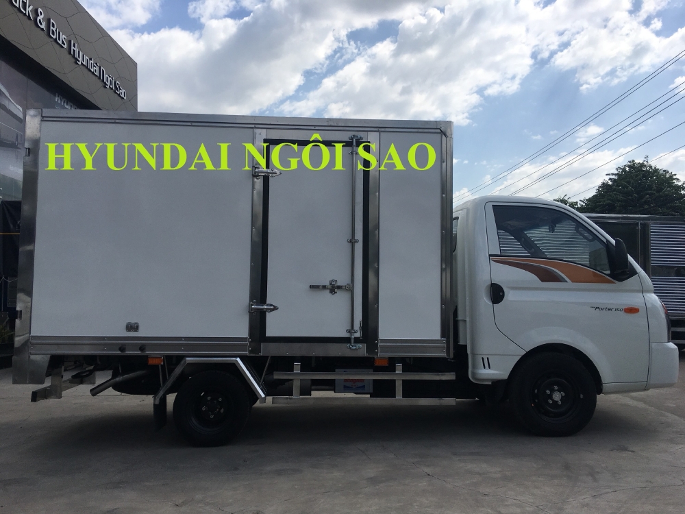 HYUNDAI PORTER thùng composite ngôi sao-giao ngay giá tốt