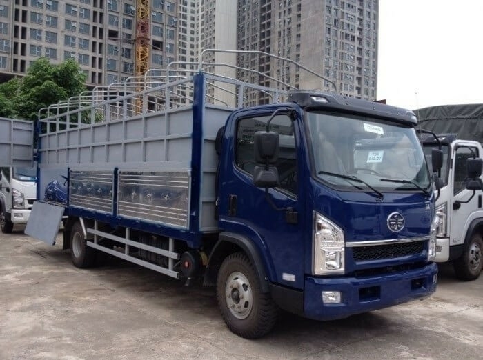 xe tải faw 7t3 thùng mui bạt 6m2 giá tốt khai xuân đầu năm