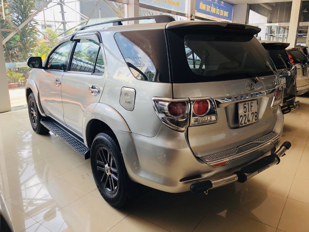 FORTUNER 2015, 2.5G, SỐ SÀN, MÁY DẦU, MÀU BẠC, CÓ BẢO HÀNH