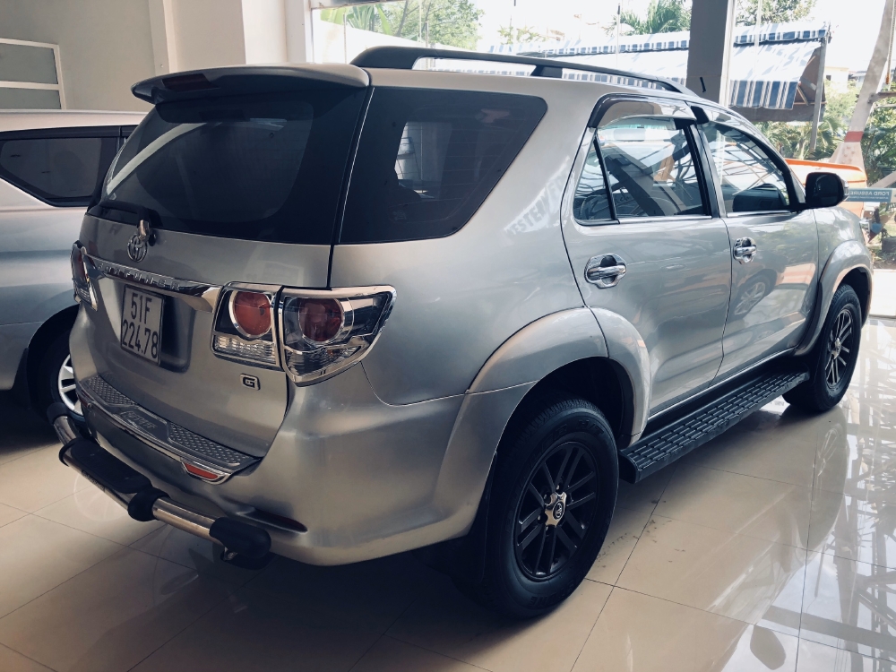 FORTUNER 2015, 2.5G, SỐ SÀN, MÁY DẦU, MÀU BẠC, CÓ BẢO HÀNH