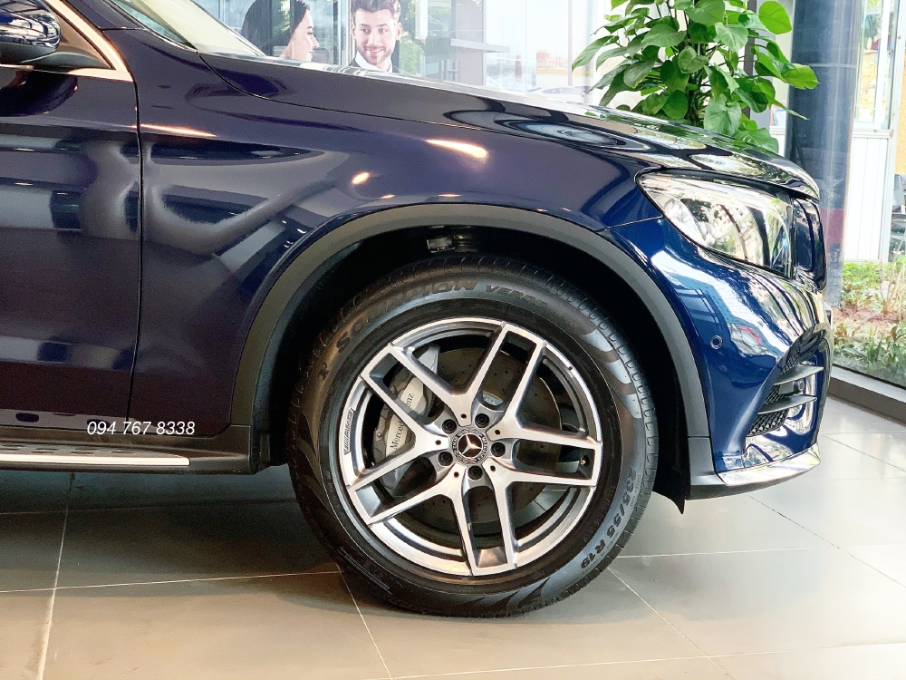 Xe đã qua sử dụng chính hãng - Mercedes GLC300 2020 màu Xanh siêu lướt