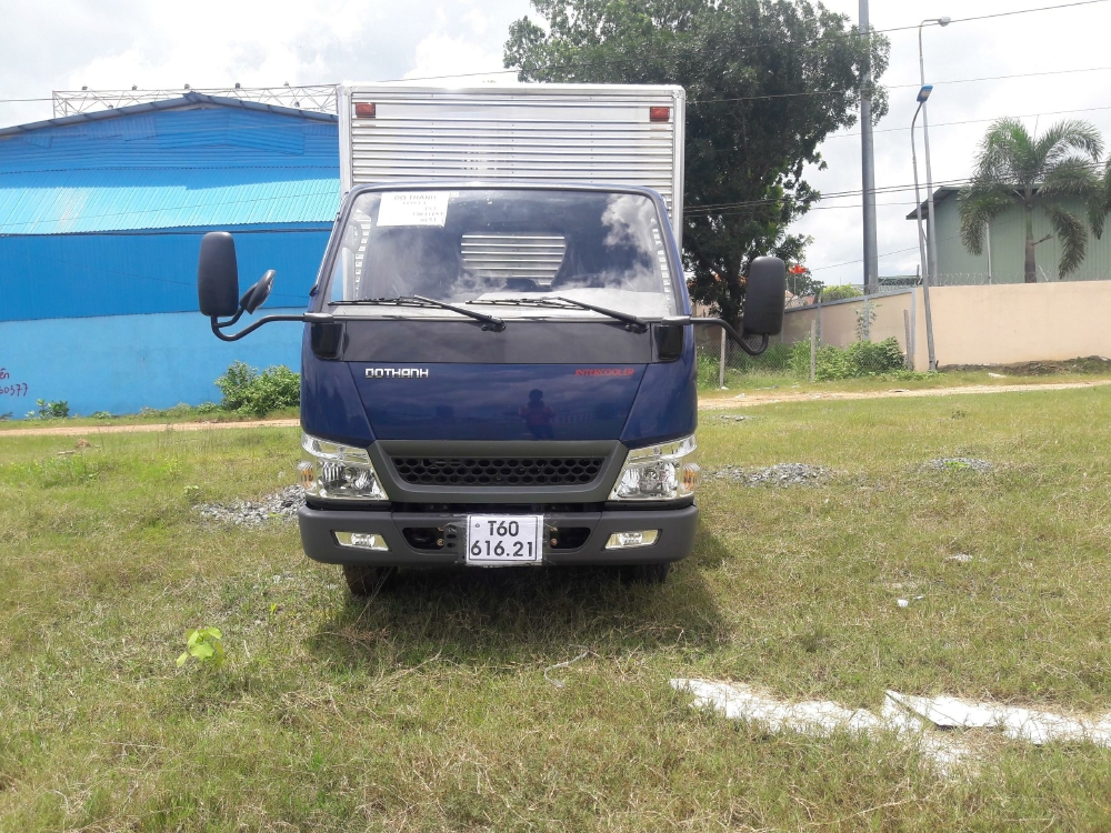 Xe Tải IZ49 Tải 1,9 2,4 tấn chạy vào thành phố. Hổ trợ 70 - 90%