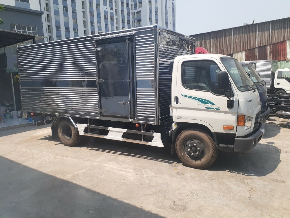 Giá Xe Tải Hyundai 7 Tấn ( New Mighty 110SP. Thùng Kín, Hổ trợ 70 - 90%