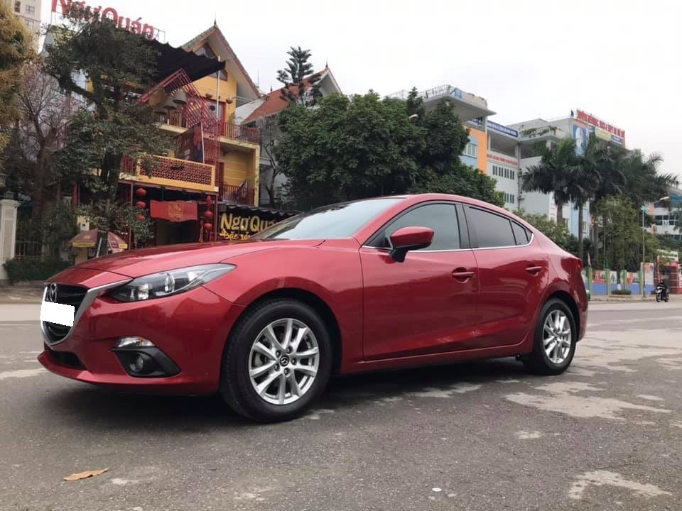 Bán Mazda 3 tự động 2017 thắng cơ màu Đỏ đi kỹ.