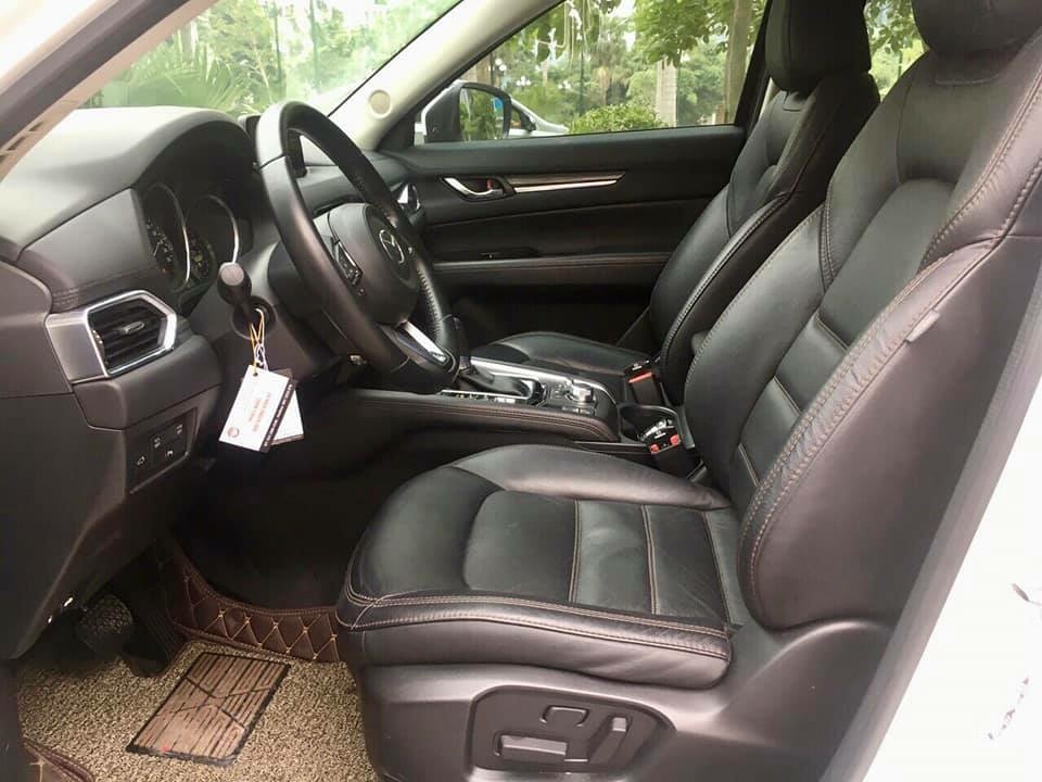 Cần bán Mazda CX5 bảng 2.0 màu trắng 2018 zin cọp.