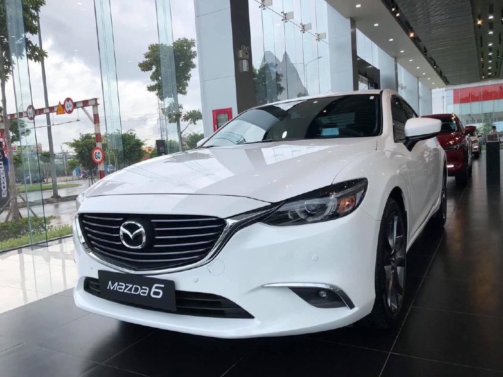 Cần Bán MAZDA 6 Trắng 2.0 Luxury giá 879 triệu - Giao Ngay.