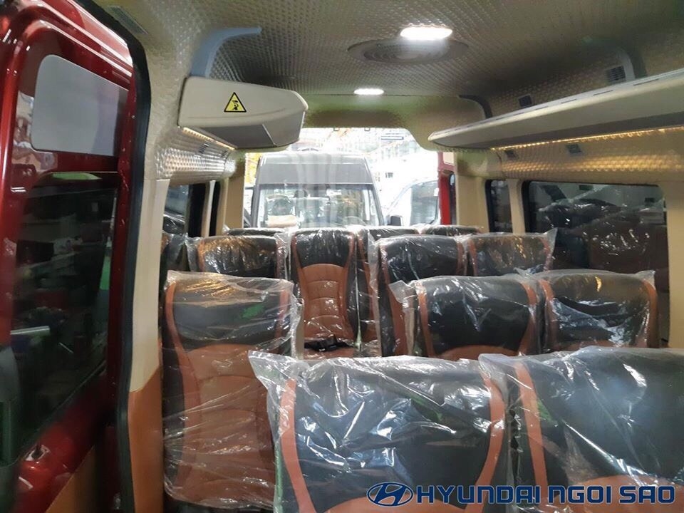 HYUNDAI SOLATI ghế U Tiêu Chuẩn, Cao Cấp, phiên bản FULL OPTION