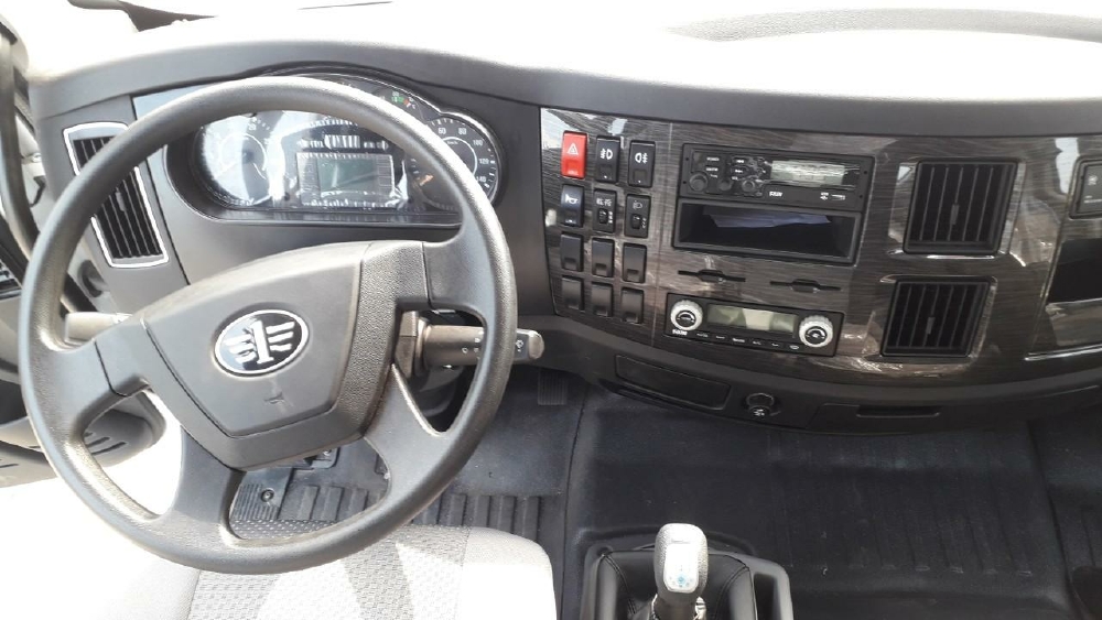 B180 Dongfeng 8 tấn thùng dài 9m6