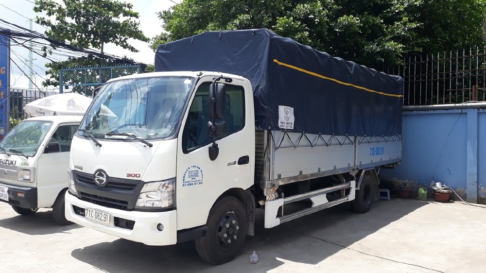 Gía xe Hino XZU730 Tải 5,1 tấn. Hổ trợ 70 - 90%