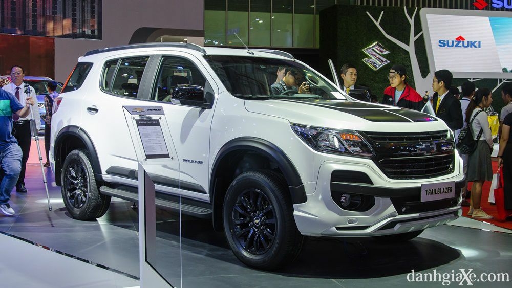 Xe Chevrolet Trailblazer LTZ 2.5L VGT 4x4 AT 2019