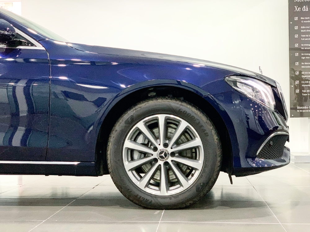 Bán Mercedes E200 2020 Siêu lướt - Xe đã qua sử dụng chính hãng - Gía cực sốc