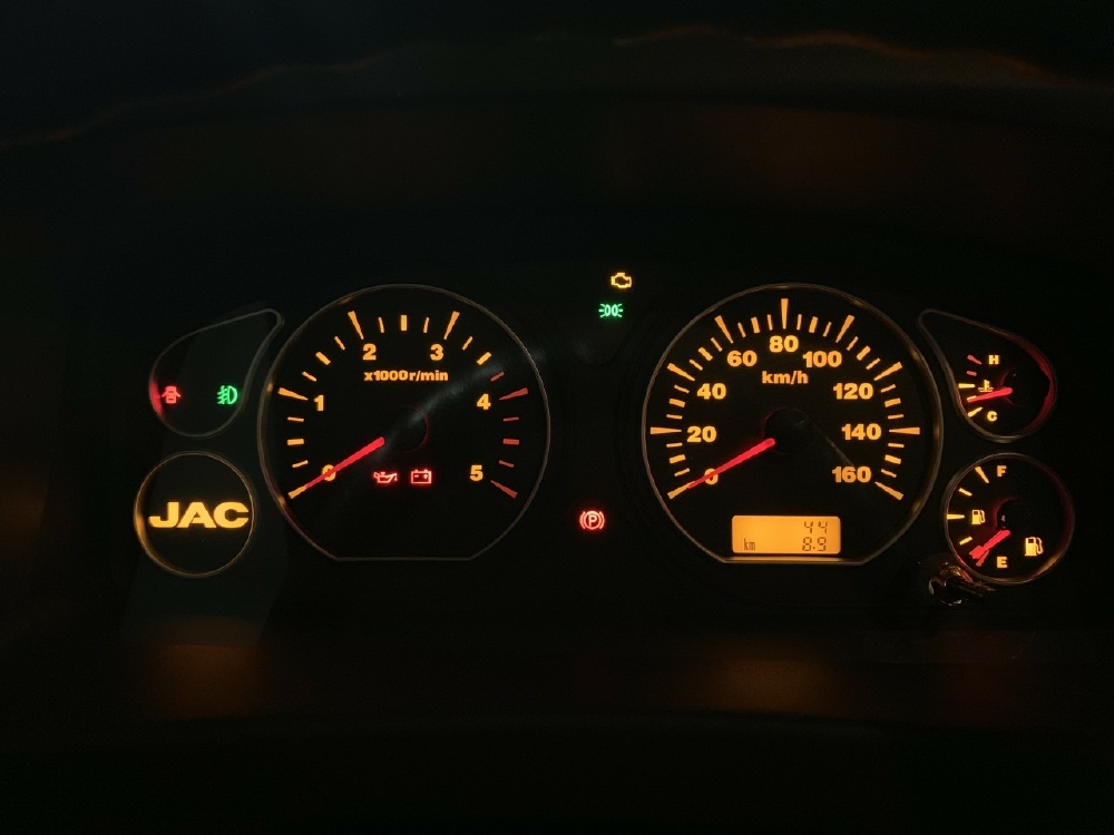 Xe tải jac 1.9 tấn N200 thùng bạt 4m4 động cơ isuzu nhập|Hỗ trợ trả góp