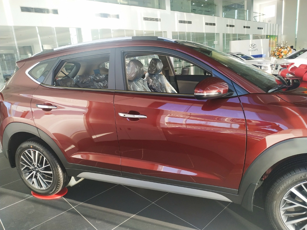 Hyundai Tucson khuyến mãi khủng lên đến 35 triệu đồng - Huyndai Miền Nam
