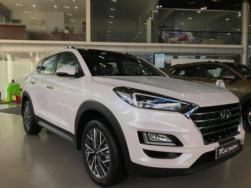 Hyundai Tucson khuyến mãi khủng lên đến 35 triệu đồng - Huyndai Miền Nam