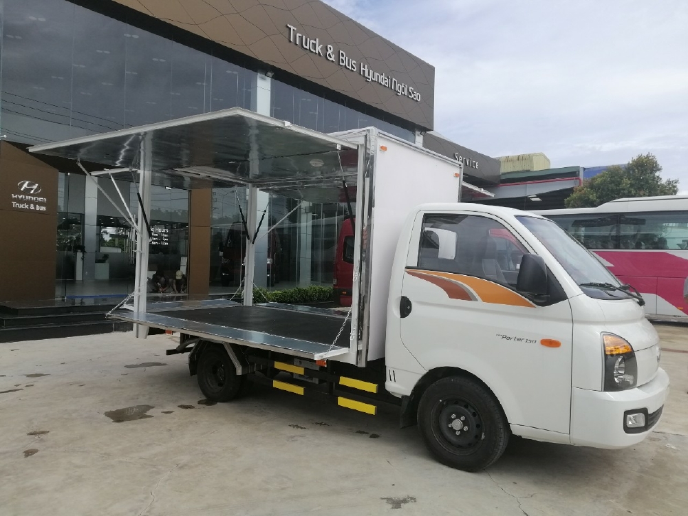 CẦN BÁN HYUNDAI PORTER BÁN HÀNG LƯU ĐỘNG GIAO NGAY