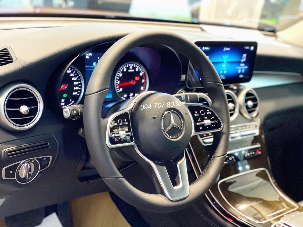 Mercedes GLC200 2020 Siêu lướt - Chính chủ mới đăng ký 1 tháng - Xe cực mới