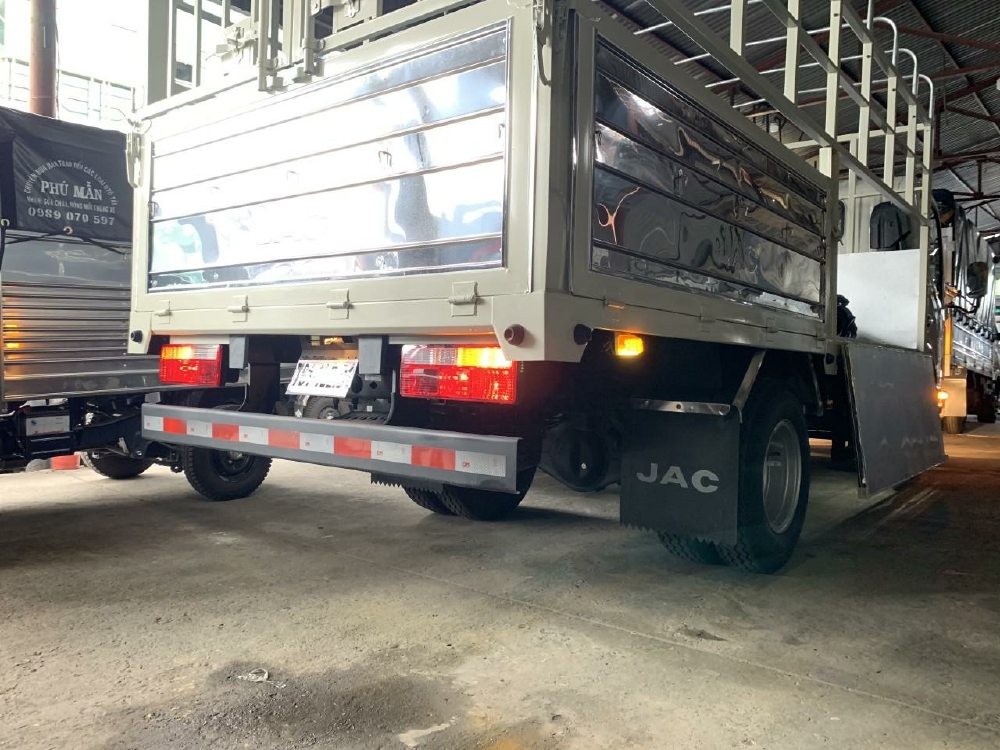 xe tải jac 1 tấn 9 thùng 4m3 giá tốt hỗ trợ trả góp toàn quốc