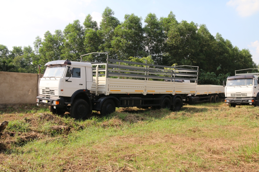 Xe tải 4 chân thùng dài 9m1, xe tải kamaz nhập khẩu từ Nga