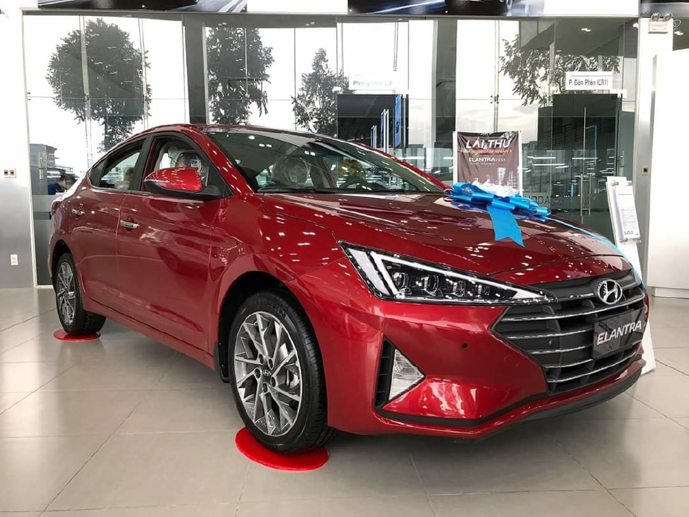 Hyundai Elantra SPORT chính hãng khuyến mãi khủng