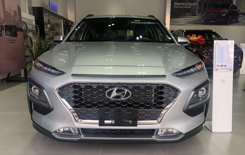 Hyundai Kona giảm giá cực khủng