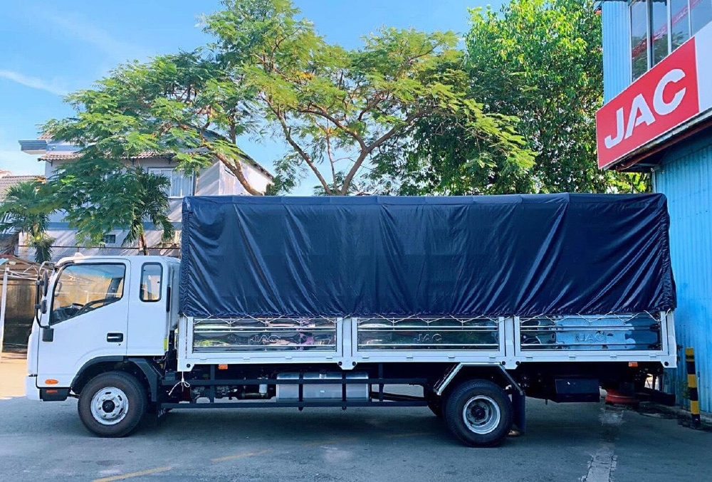 xe tải 6 tấn 5 máy nhập khẩu giá tốt mau thu hồi vốn giá 200tr